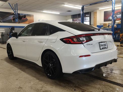 Used 2023 Honda Civic Sport image 25