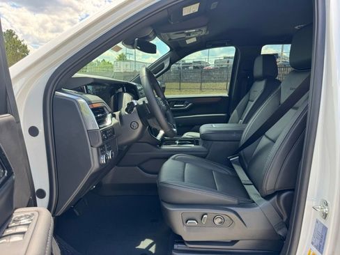 New 2025 GMC Yukon Denali w/ LPO, Floor Liner Package image 16