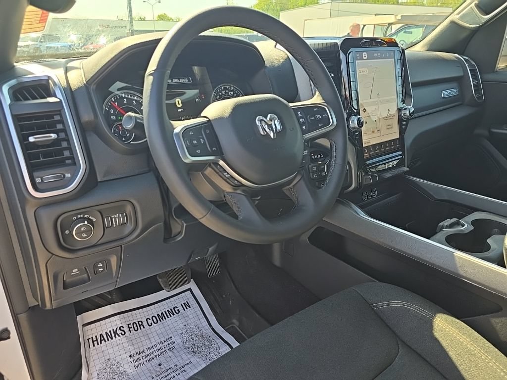 Used 2025 RAM 1500 Big Horn AWD/4WD image 17