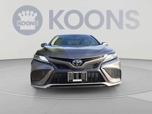 Used 2024 Toyota Camry XSE FWD image 10