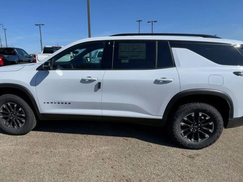 New 2026 Chevrolet Traverse Z71 w/ Driver Confidence Package AWD/4WD image 7