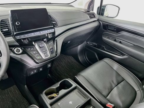 Certified 2026 Honda Odyssey Elite image 26