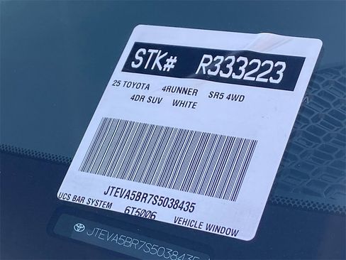 Certified 2025 Toyota 4Runner SR5 image 36