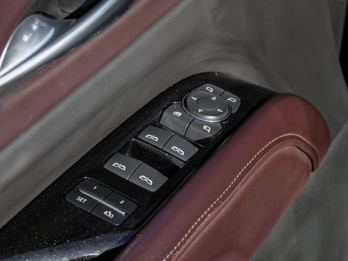 Used 2021 Cadillac Escalade Sport Platinum image 37