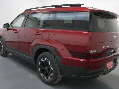 Used 2025 Hyundai Santa Fe SEL image 16