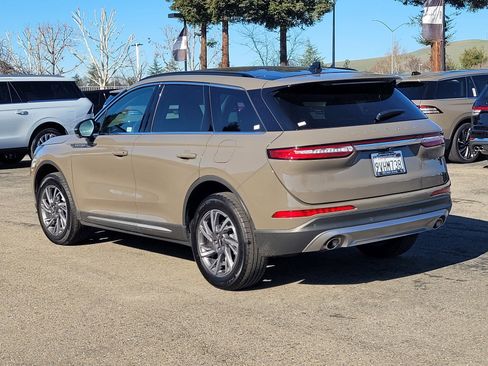 Used 2025 Lincoln Corsair FWD w/ Equipment Group 101A image 6