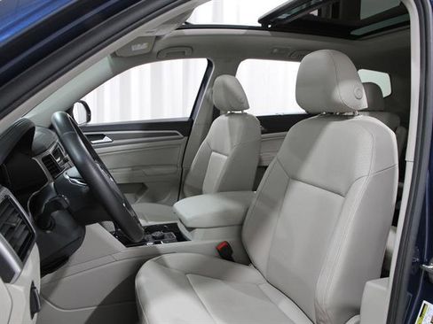 Used 2019 Volkswagen Atlas SEL R-Line image 5