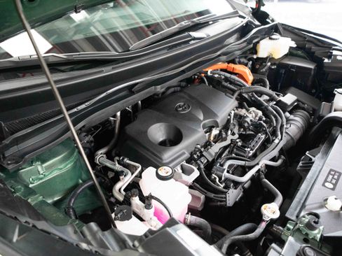 Used 2024 Toyota Sienna Limited AWD/4WD image 33