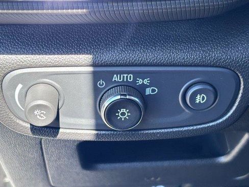 Used 2022 Chevrolet TrailBlazer LT w/ Confidence II Package FWD image 20