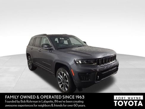 Used 2022 Jeep Grand Cherokee Overland image 4