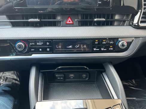 New 2025 Kia Sportage LX image 20