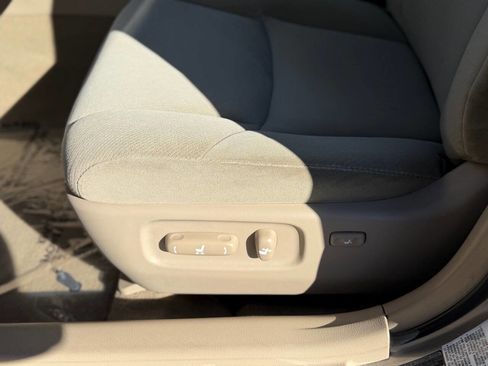 Used 2007 Toyota Avalon Limited image 70