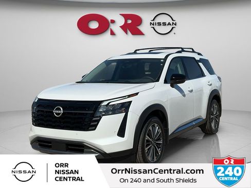 New 2026 Nissan Pathfinder Platinum image 1