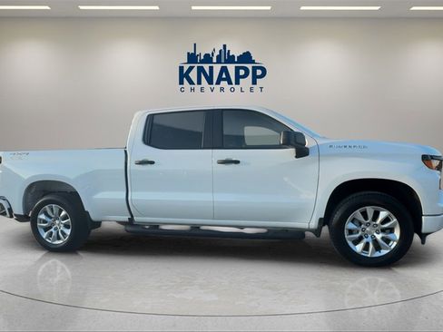 Used 2024 Chevrolet Silverado 1500 Custom image 3