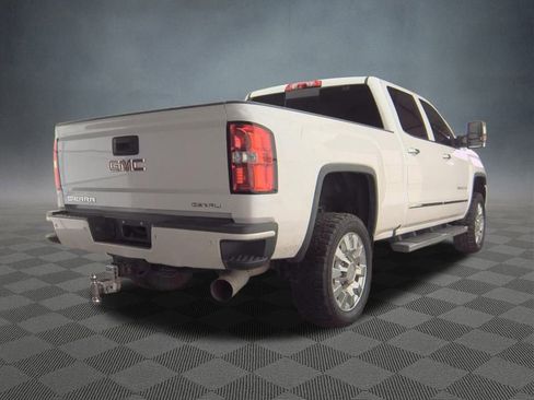 Used 2019 GMC Sierra 3500 Denali w/ Duramax Plus Package image 2