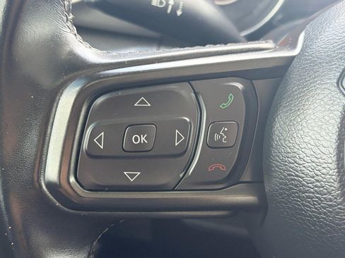 Used 2022 Jeep Wrangler Sport AWD/4WD image 32