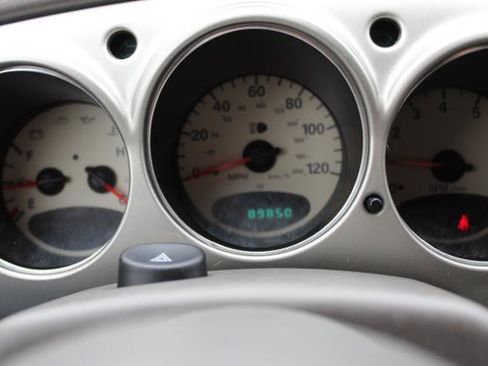 Used 2005 Chrysler PT Cruiser Touring FWD image 21
