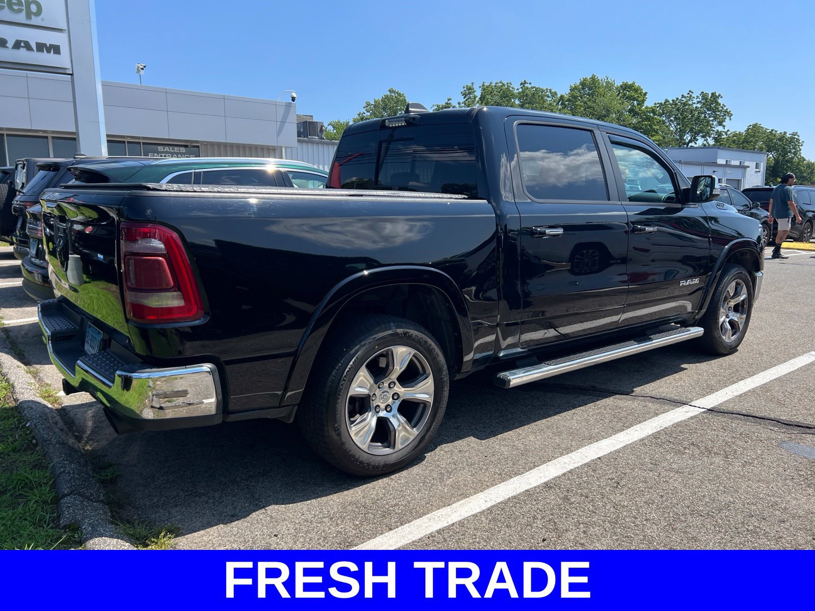 Used 2021 RAM 1500 Laramie AWD/4WD image 3