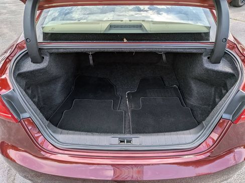 Used 2016 Nissan Maxima Platinum FWD image 10