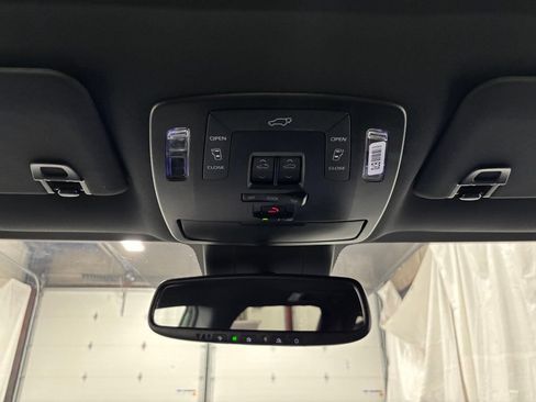 Used 2026 Toyota Sienna XLE Woodland Edition AWD/4WD image 42