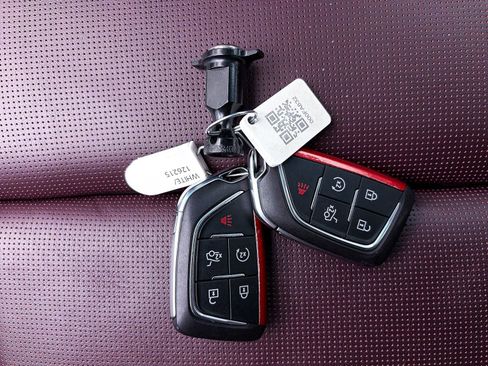 Used 2023 Cadillac CT4 V w/ Navigation Package image 33