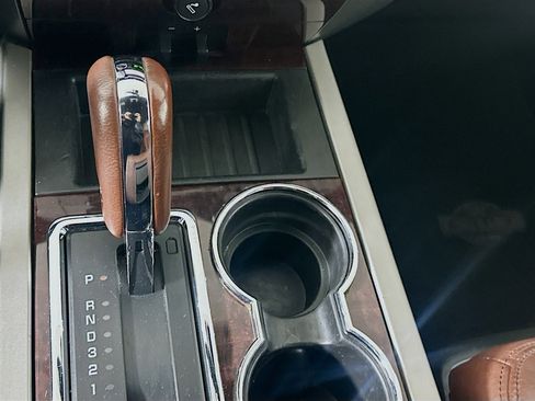 Used 2013 Ford Expedition King Ranch image 25