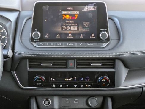 Certified 2023 Nissan Rogue SV image 21