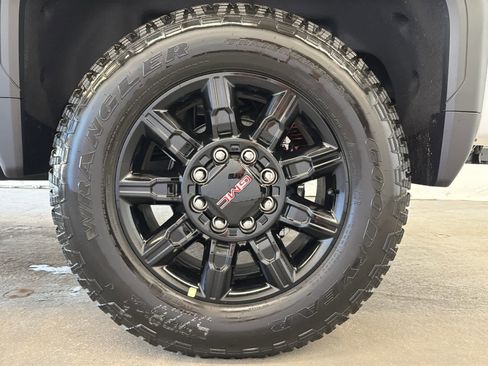 New 2026 GMC Sierra 2500 AT4 w/ AT4 Premium Plus Package image 12