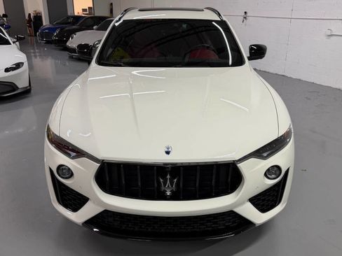Used 2022 Maserati Levante GT image 28