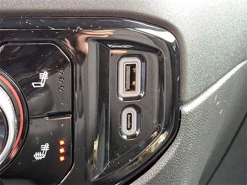 Used 2025 GMC Sierra 1500 SLT image 26