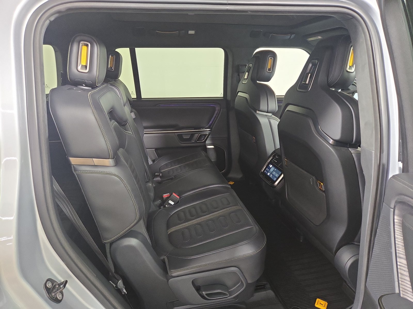 Used 2022 Rivian R1S Launch Edition Quad AWD/4WD image 23