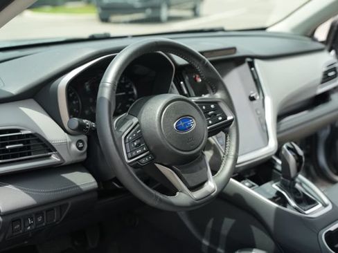 Used 2025 Subaru Outback Limited AWD/4WD image 28