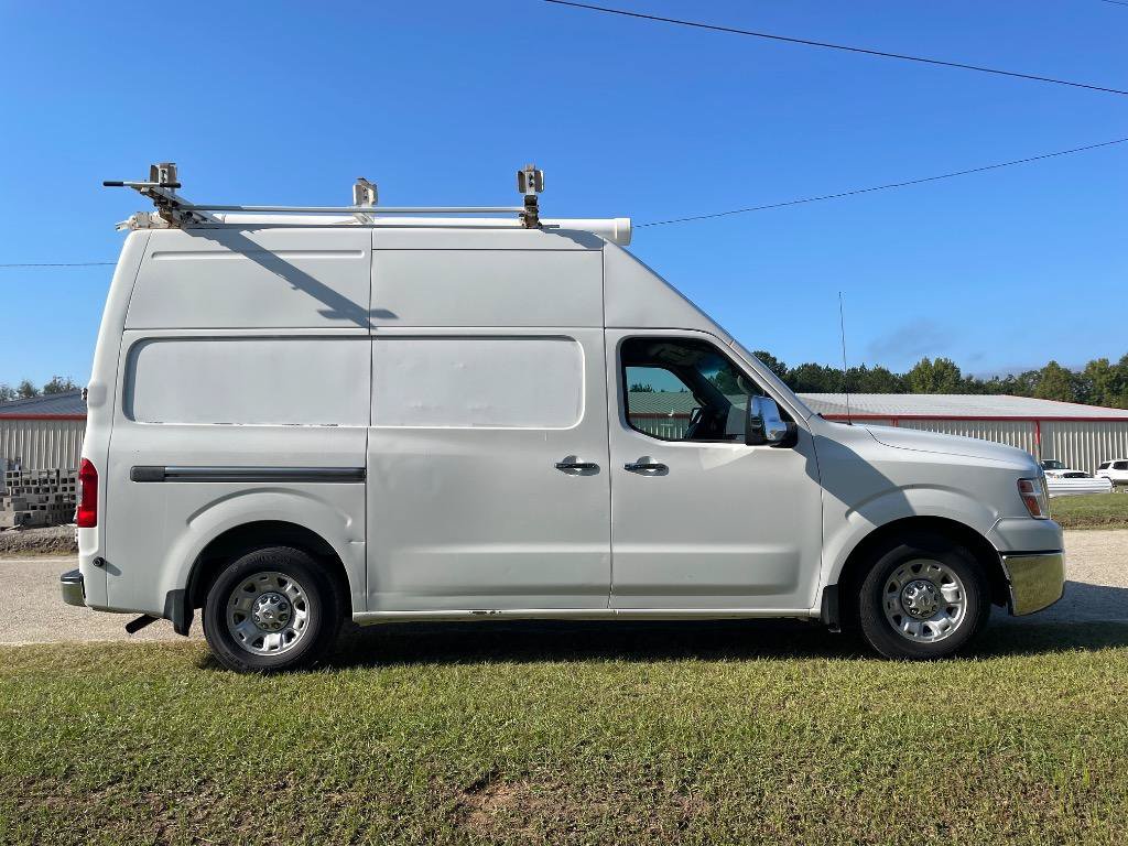 Used 2012 Nissan NV 2500 SV RWD image 4