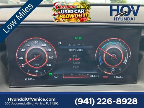 Certified 2024 Hyundai Tucson Limited AWD/4WD image 27