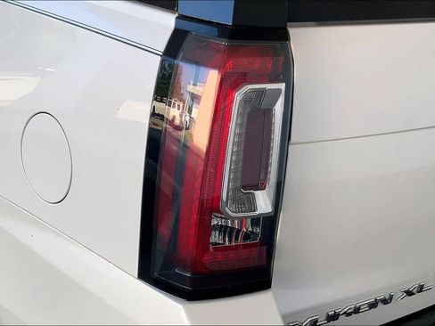 Used 2019 GMC Yukon XL Denali w/ Denali Ultimate Package RWD image 27