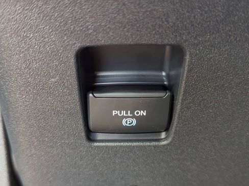 Used 2023 Ford Bronco Badlands image 28