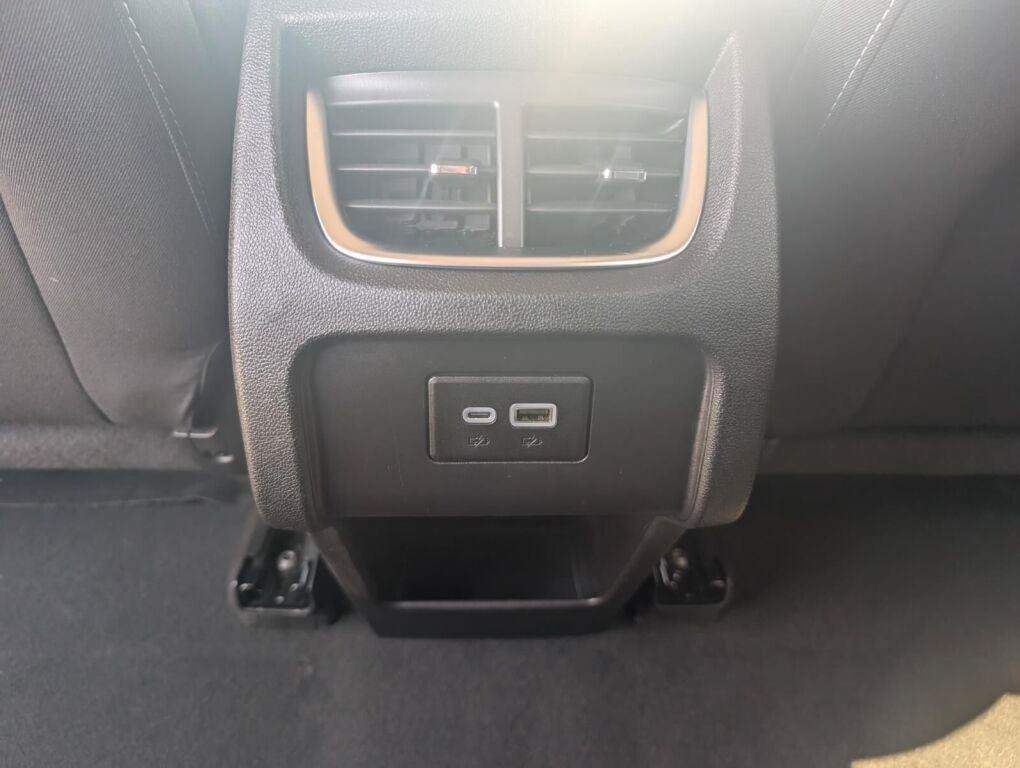 Used 2025 Chevrolet Blazer LT AWD/4WD image 29