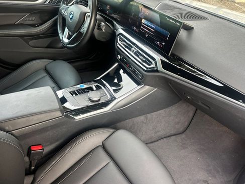 Used 2023 BMW i4 eDrive40 image 19