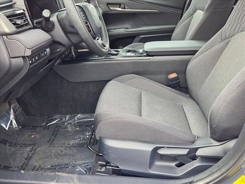 Used 2025 Toyota Camry LE image 15