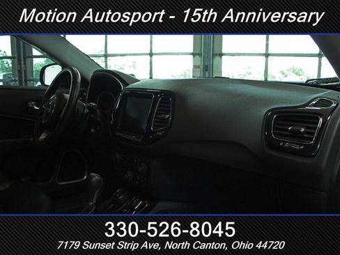 Used 2018 Jeep Compass Limited AWD/4WD image 24