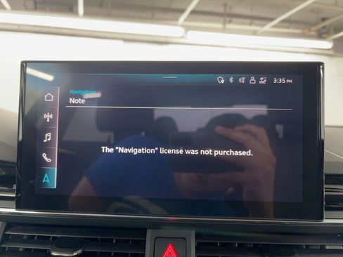 Used 2021 Audi A4 2.0T Premium w/ Convenience Package image 24