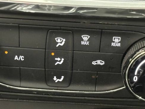 Used 2025 Buick Encore GX Preferred FWD image 29