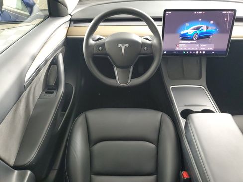 Used 2023 Tesla Model 3 Standard Range image 14