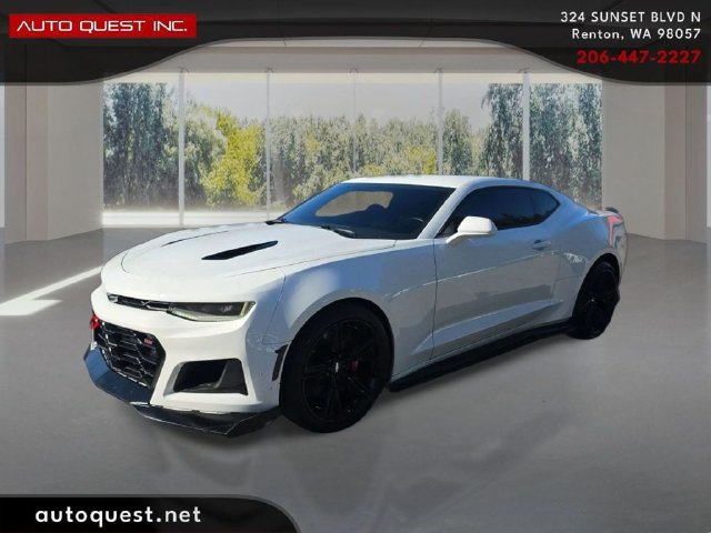 Used 2016 Chevrolet Camaro SS RWD image 1