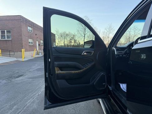 Used 2017 GMC Yukon Denali w/ Open Road Package image 14