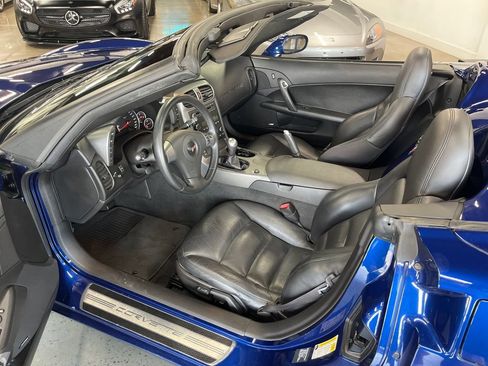 Used 2007 Chevrolet Corvette Convertible w/ Preferred Equipment Group RWD image 33
