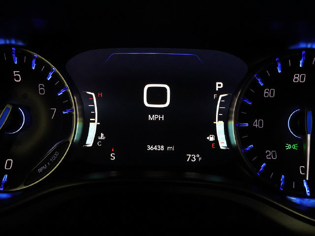 Used 2026 Chrysler Pacifica Limited FWD image 18