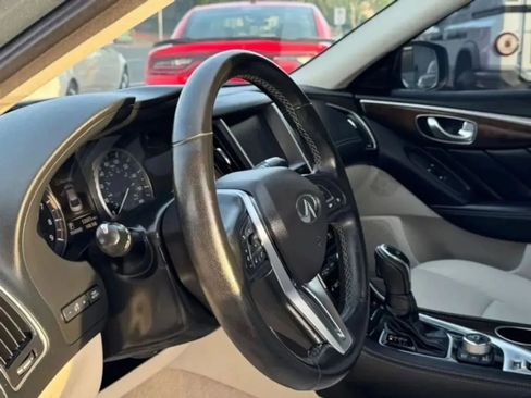 Used 2019 INFINITI Q50 Luxe w/ Essential Package (3.0T Luxe) AWD/4WD image 29