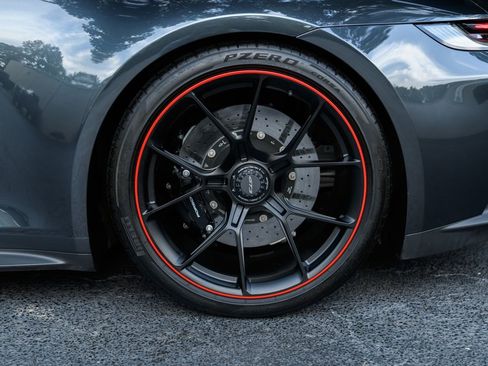 Used 2022 Porsche 911 GT3 RWD image 11