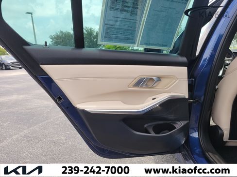 Used 2021 BMW 330i Sedan w/ Convenience Package RWD image 14